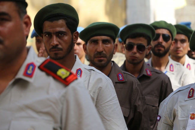 Terörden arındırılan Afrin'de Suriyeli polisler görev başında